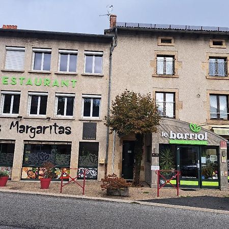 Hotel Le Barriol Saint-Julien-Chapteuil Exterior foto