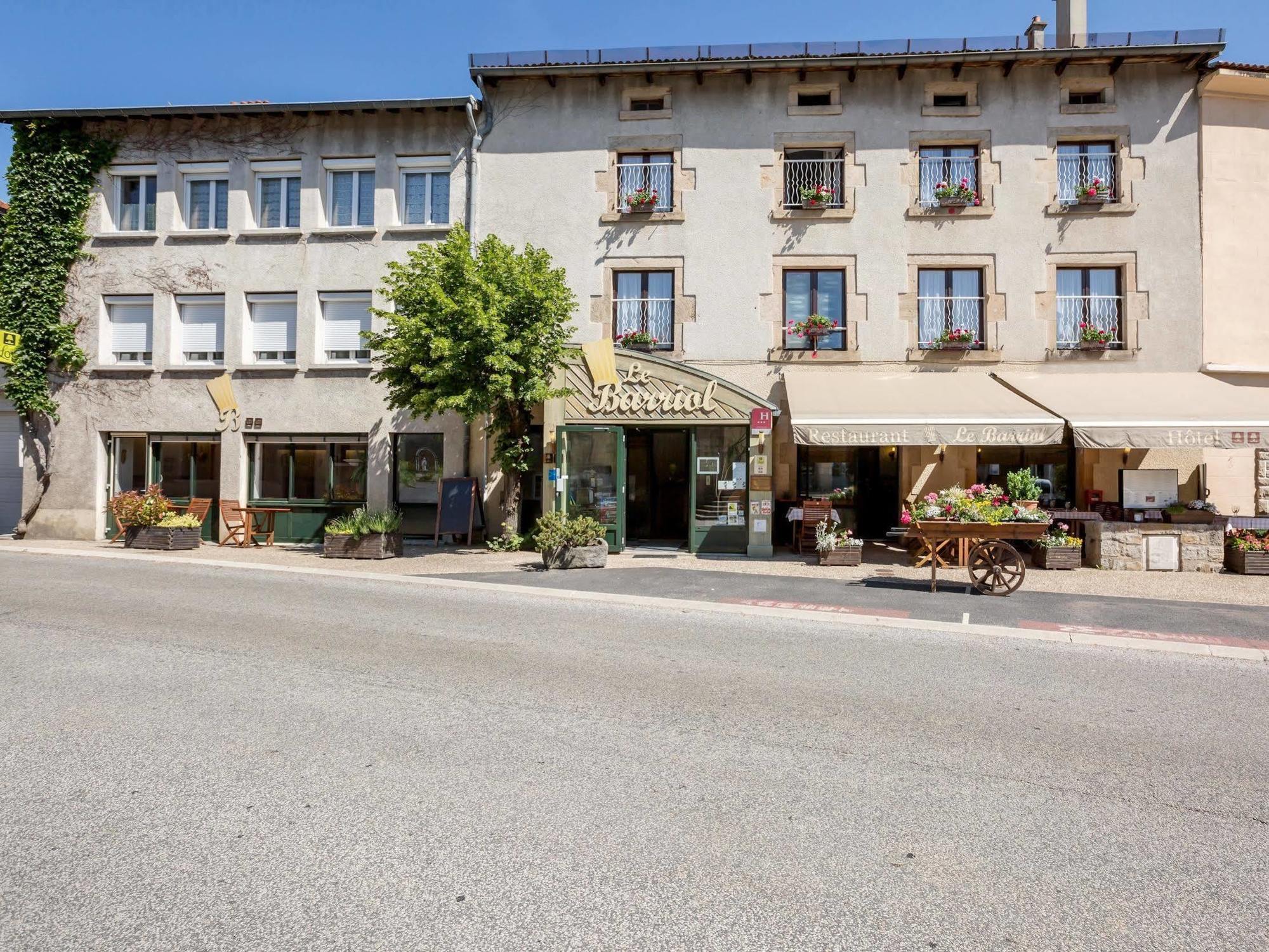 Hotel Le Barriol Saint-Julien-Chapteuil Exterior foto